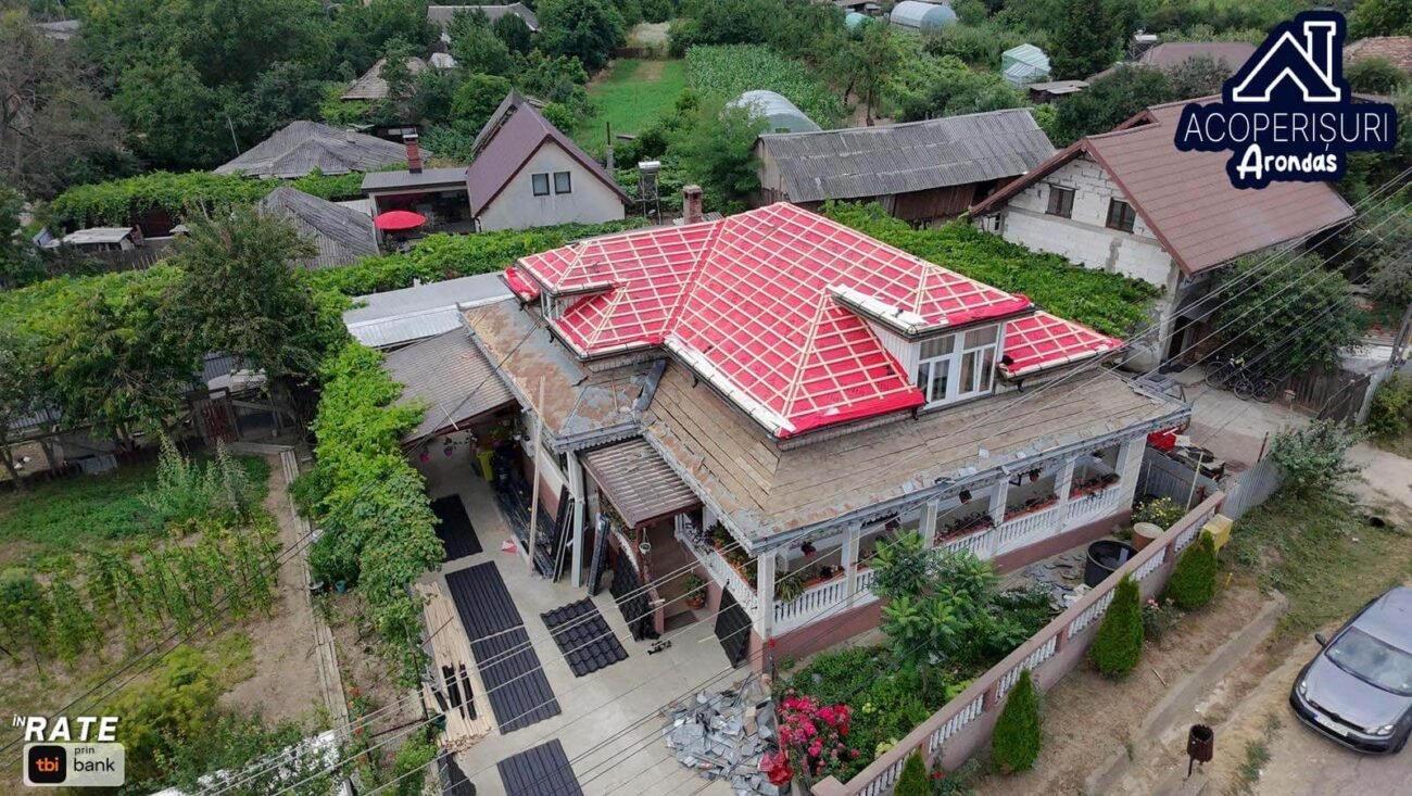 O lucrare spectaculoasă este în plină desfășurare... Dar cu ce model o vom înveli?🏗️👀 acoperis arondas bilka (4)