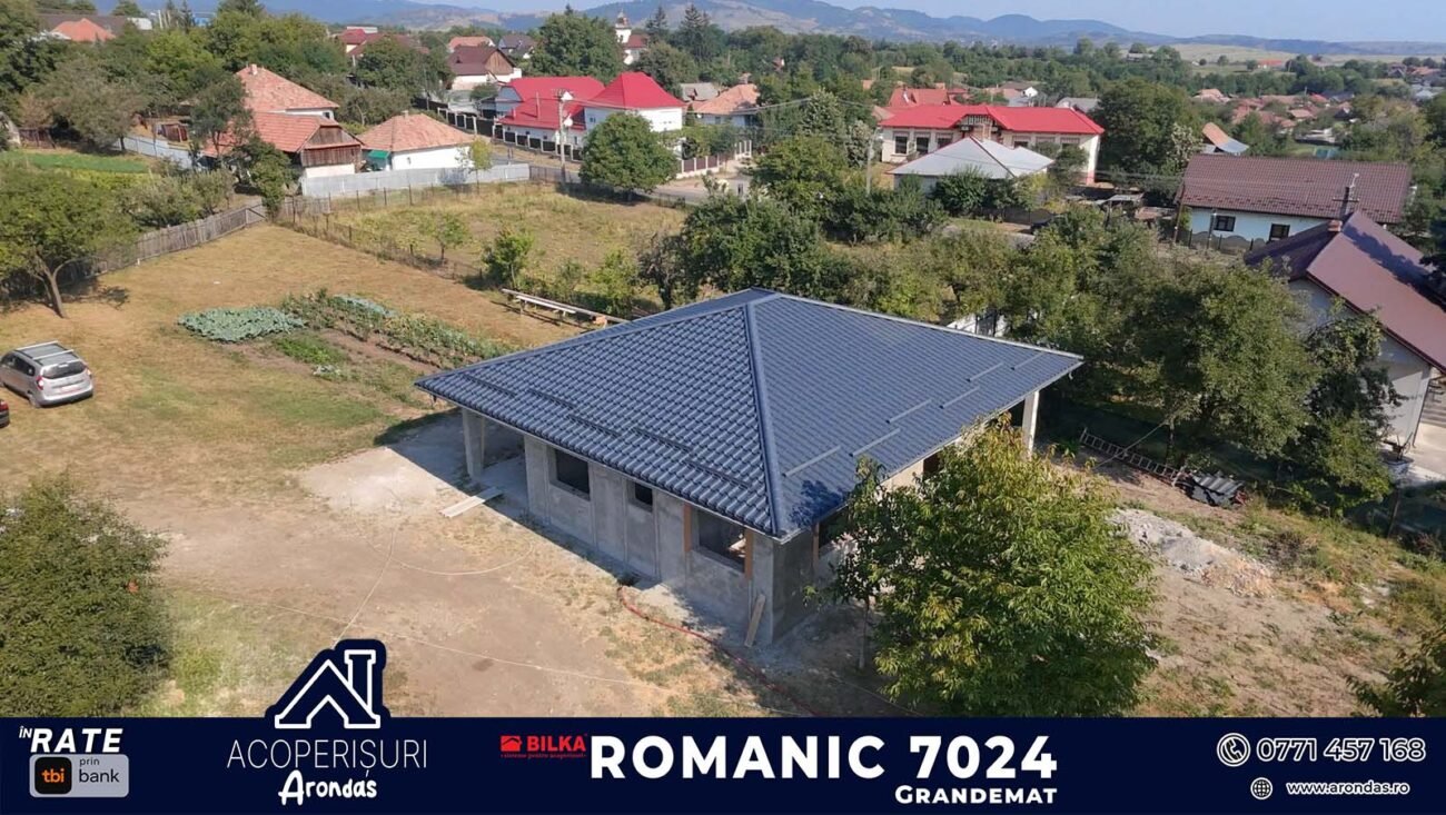Acoperiș BILKA Comănești – lucrare finalizată cu BILKA Romanic RAL 7024 GrandeMat acoperis bilka comanesti romanic (2)