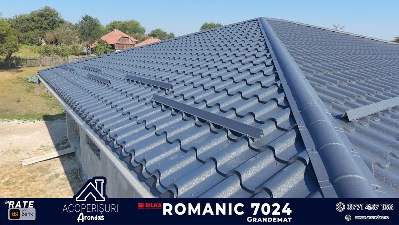 Acoperiș BILKA Comănești – lucrare finalizată cu BILKA Romanic RAL 7024 GrandeMat acoperis bilka comanesti romanic (9)